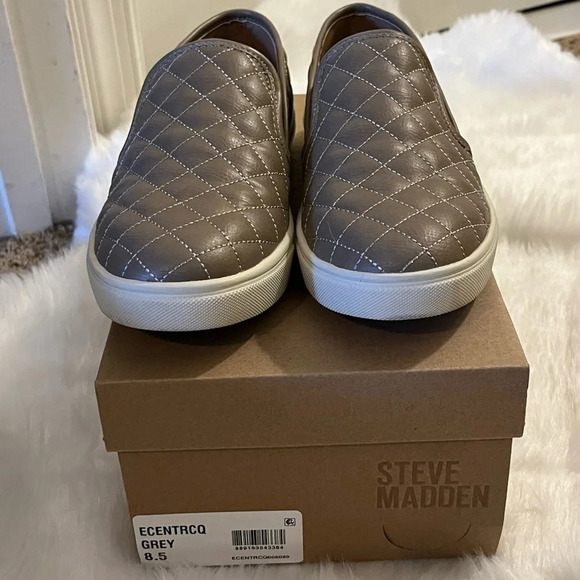 Steve Madden Ecentrcq Sneaker - Picture 6 of 8